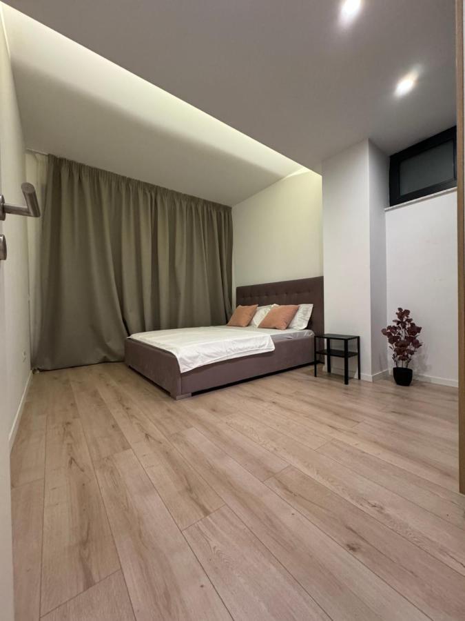 Warm Hotel Apartment Bucarest Exterior foto